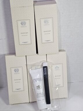 Gilchrist & Soames 5 Shave Kits New Brushless Shave Cream & Shick Safety Razor